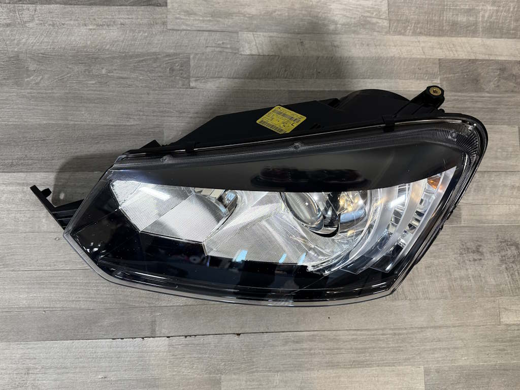 ŠKODA YETI - 5L - 2013-2017 - FACELIFT - světlo xenon LP - 5L1941015C 14S