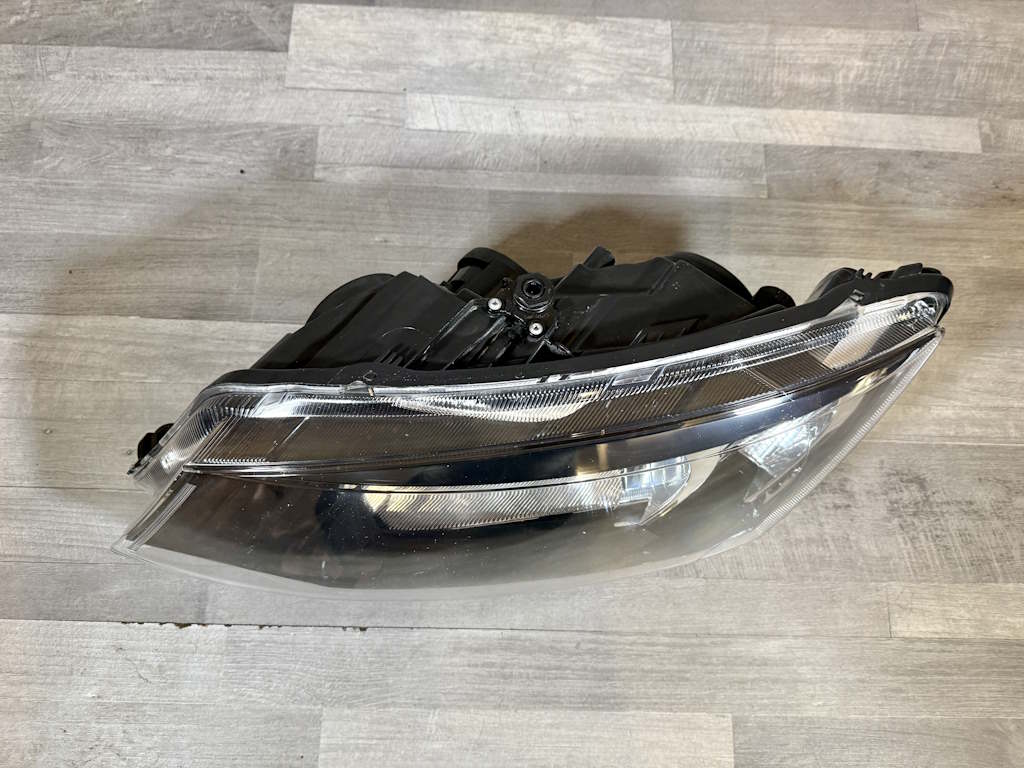 ŠKODA FABIA 3 - 6V - 2014-2018 - světlo LP - 6V1941015C