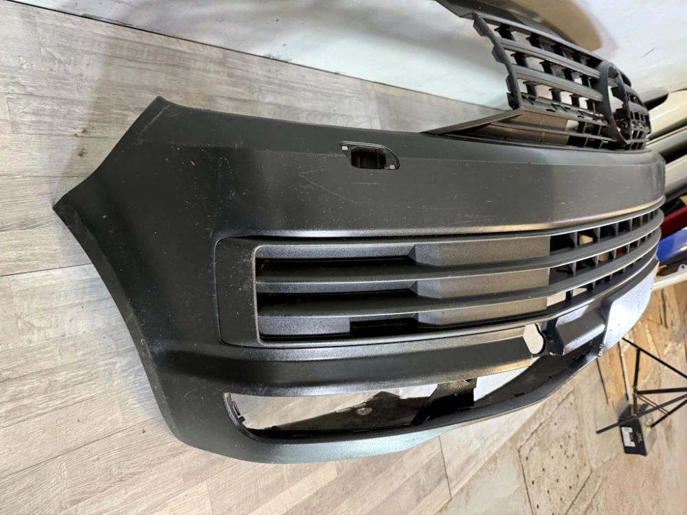 VW TRANSPORTER T6 - 7E - 2015-2019 - nárazník - 7E0807221D