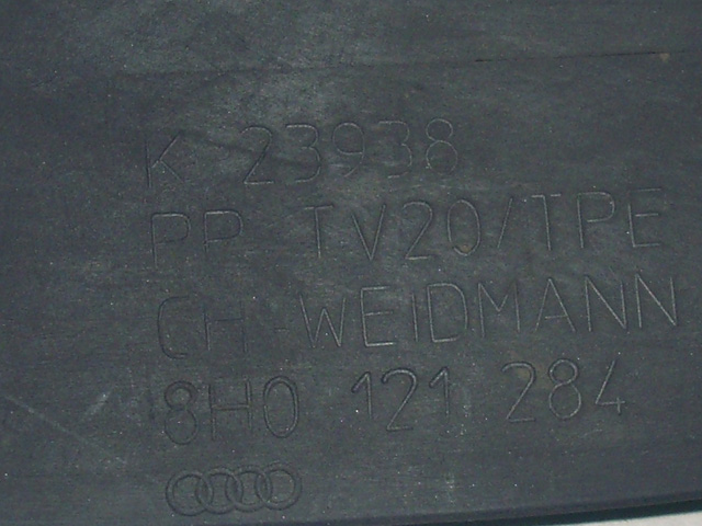 AUDI A4 CABRIO 2002-2006 - 8H - nasávání chladiče