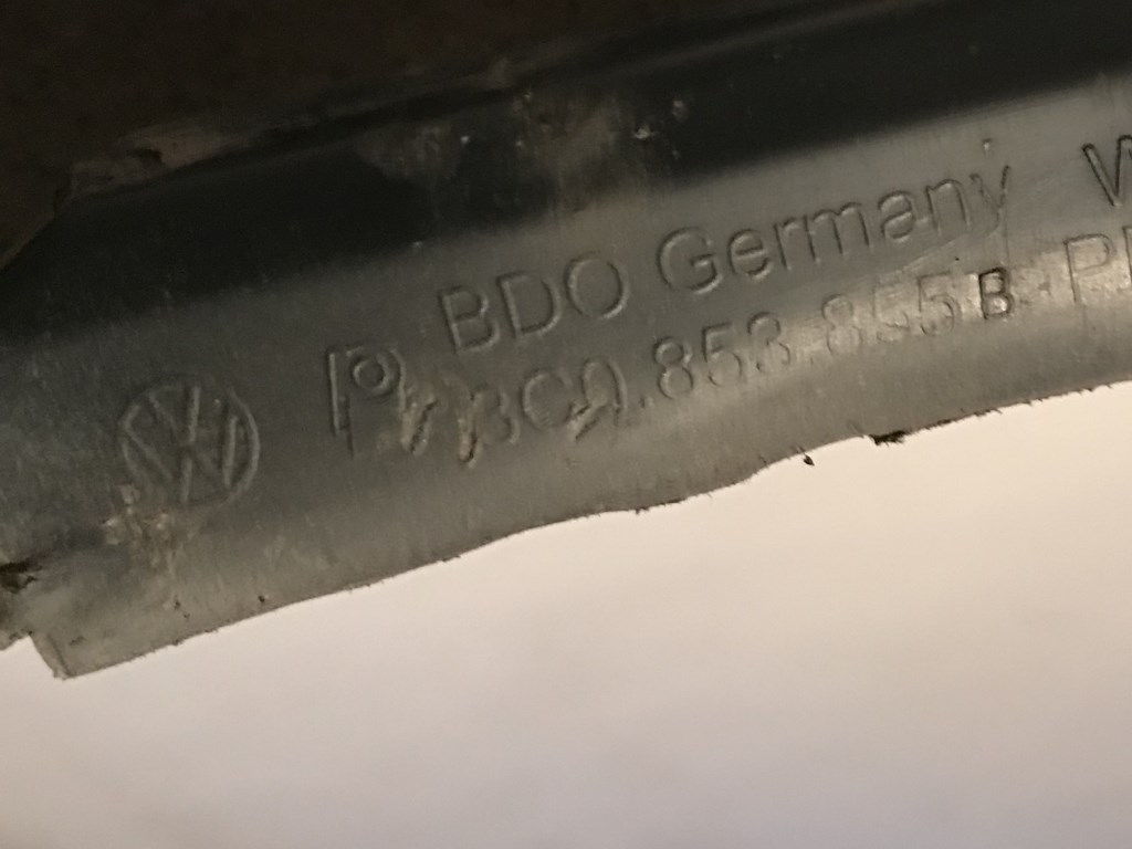 VW PASSAT B6 - 3C - 2005-2010 - prah plastový L - 3C0853855B