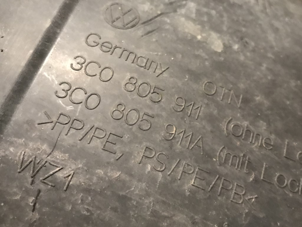 VW PASSAT B6 - 3C - 2005-2010 - nadkolí spodní LP - 3C0805911