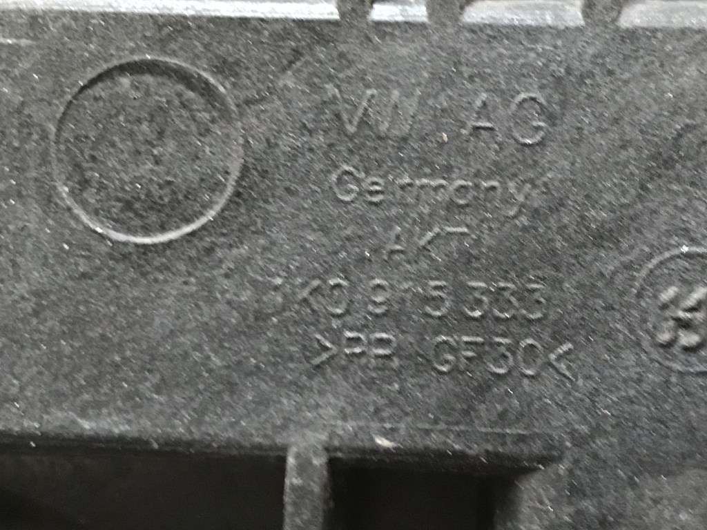 VW GOLF 5 - 1K - 2003-2009 - plast pod baterii - 1K0915333