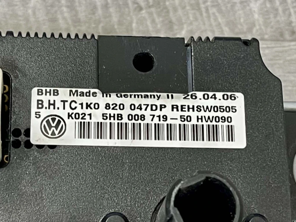 VW PASSAT B6 - 3C - 2005-2010 - klima panel - 1K0820047DP