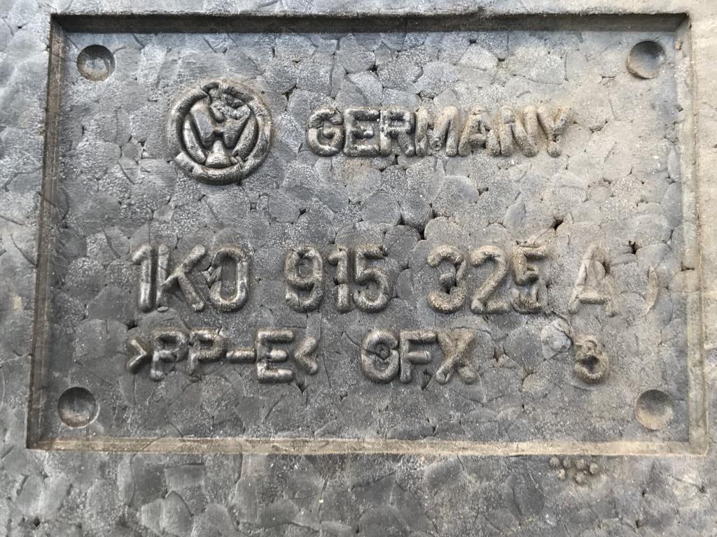 VW PASSAT B6 - 3C - 2005-2010 - 3x plast baterie - 1K0915333 1K0915325A 3C0915336A 3C0915443