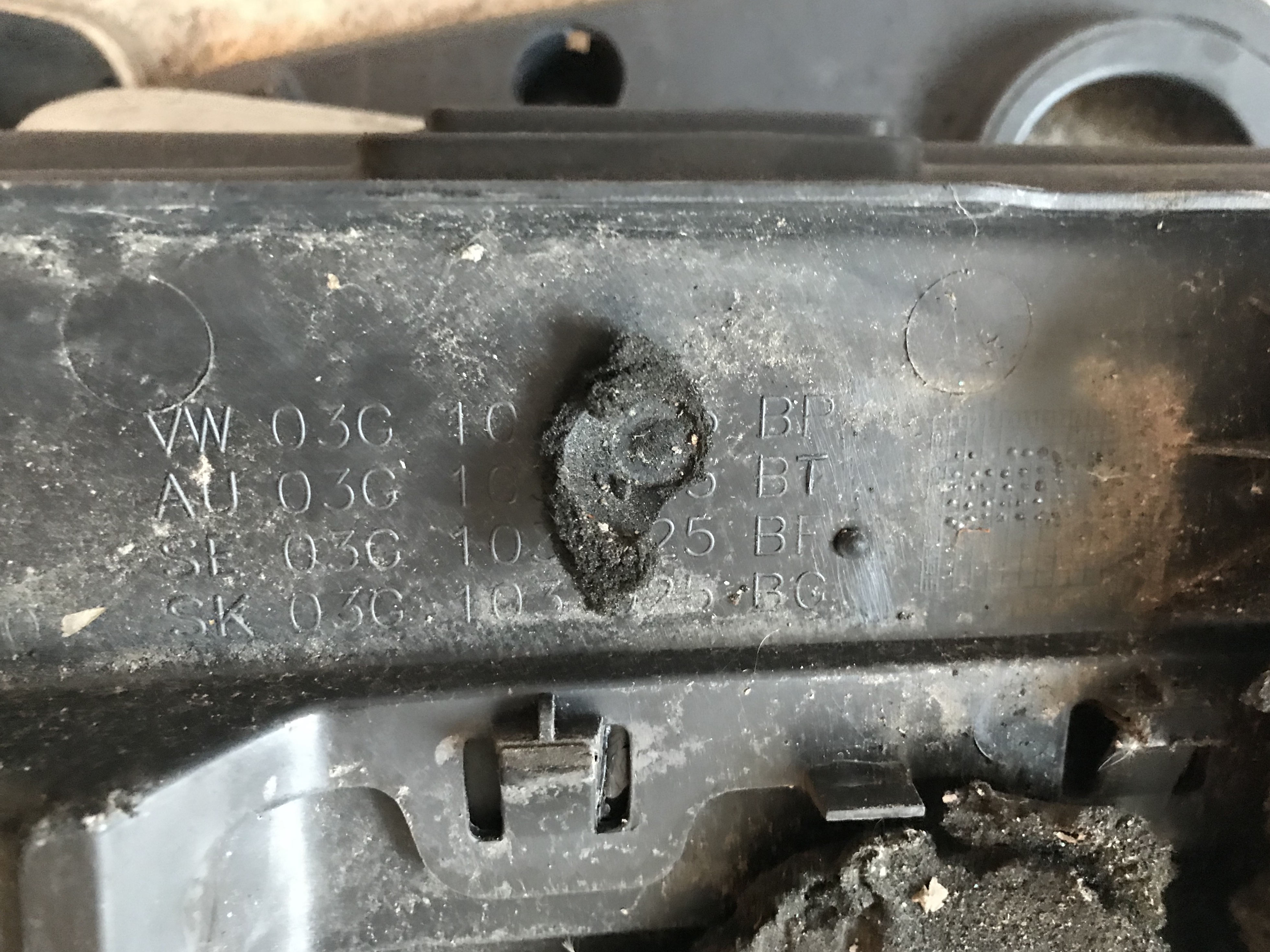 AUDI A3 - 8P - 2003-2012 - kryt motoru 2.0 TDI