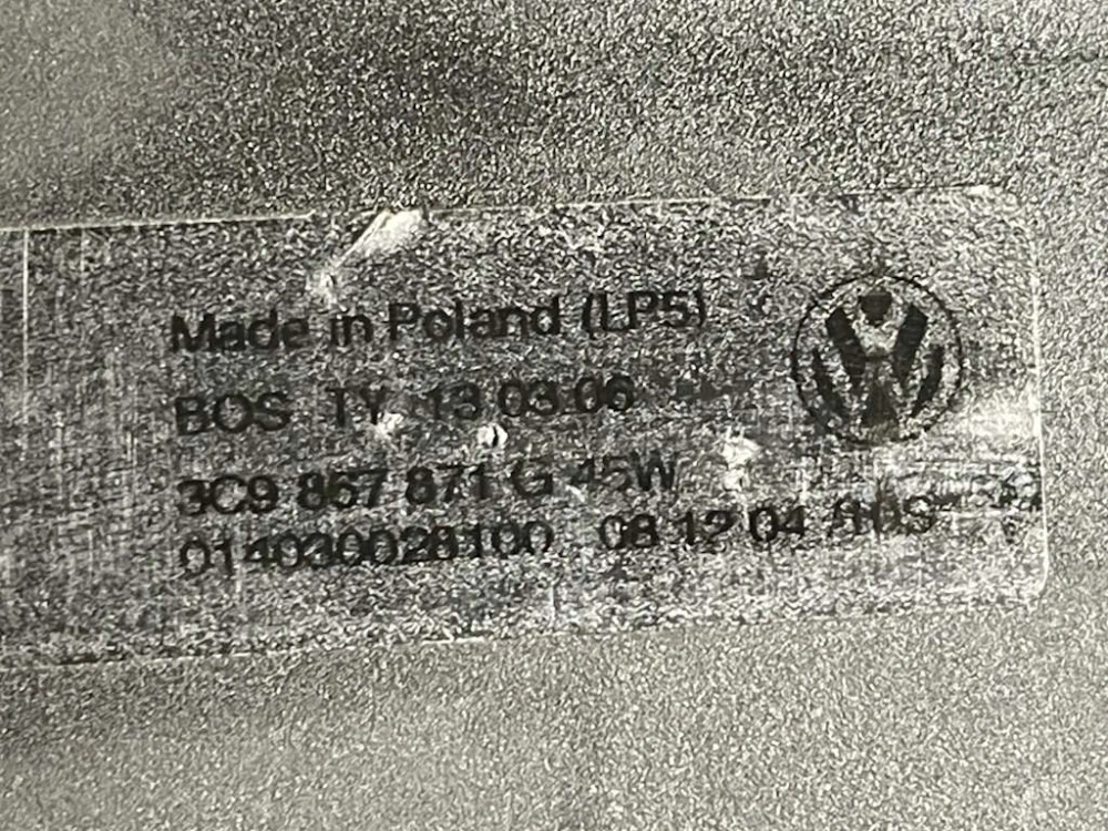 VW PASSAT B6 - 3C - 2005-2010 - roleta kufru KOMBI - 3C9867871