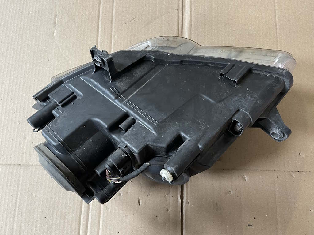 VW PASSAT B6 - 3C - 2005-2010 - světlo PP - 3C0941006R - ANGLIE