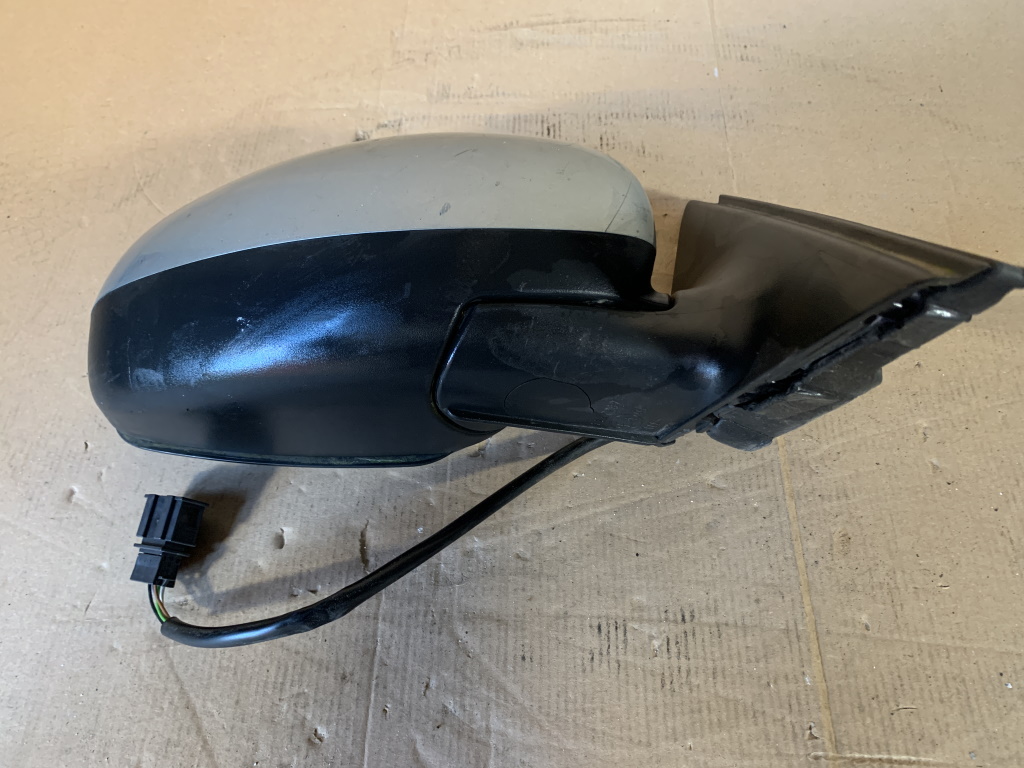 ŠKODA FABIA 2 - 5J - 2007-2014 - zrcátko PP - 9559