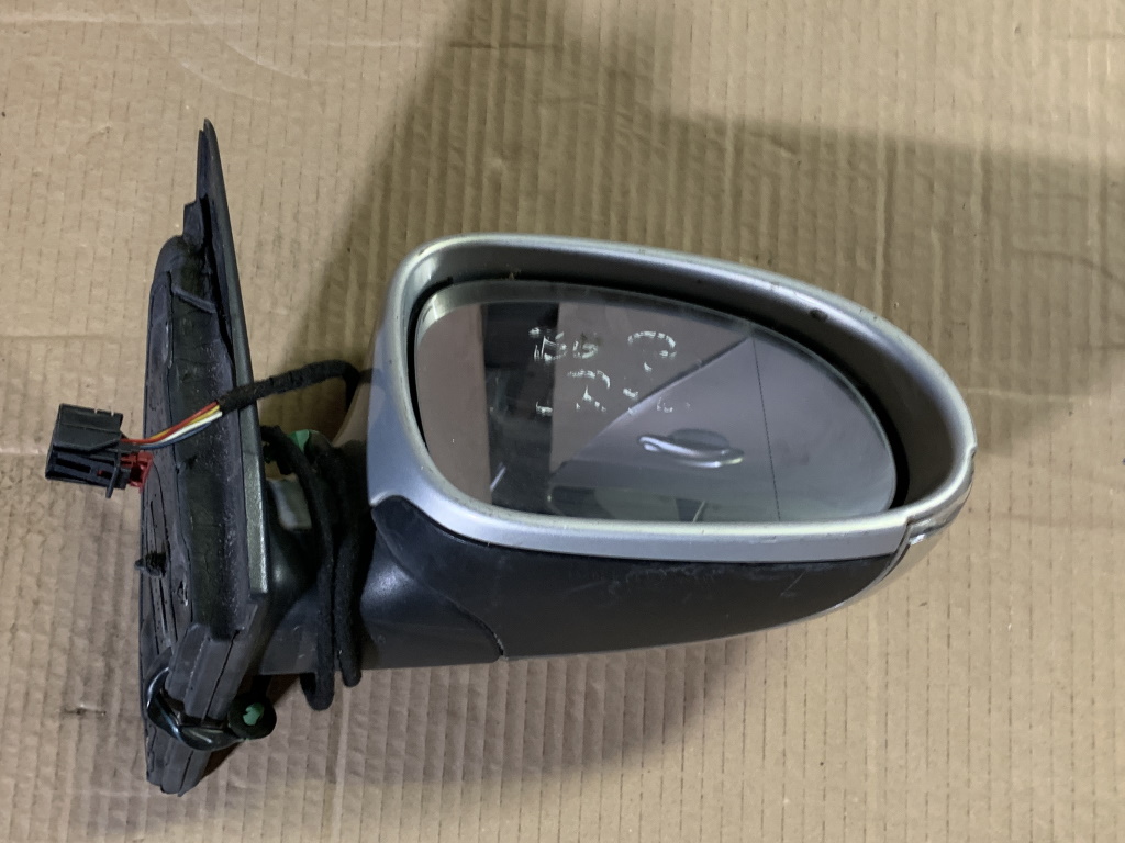 VW PASSAT B6 - 3C - 2005-2010 - zrcátko PP - LR7L