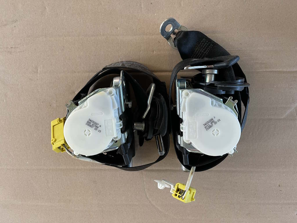 VW PASSAT B6 - 3C - 2005-2010 - 3-ram + spolujezdec + pasy LP+PP