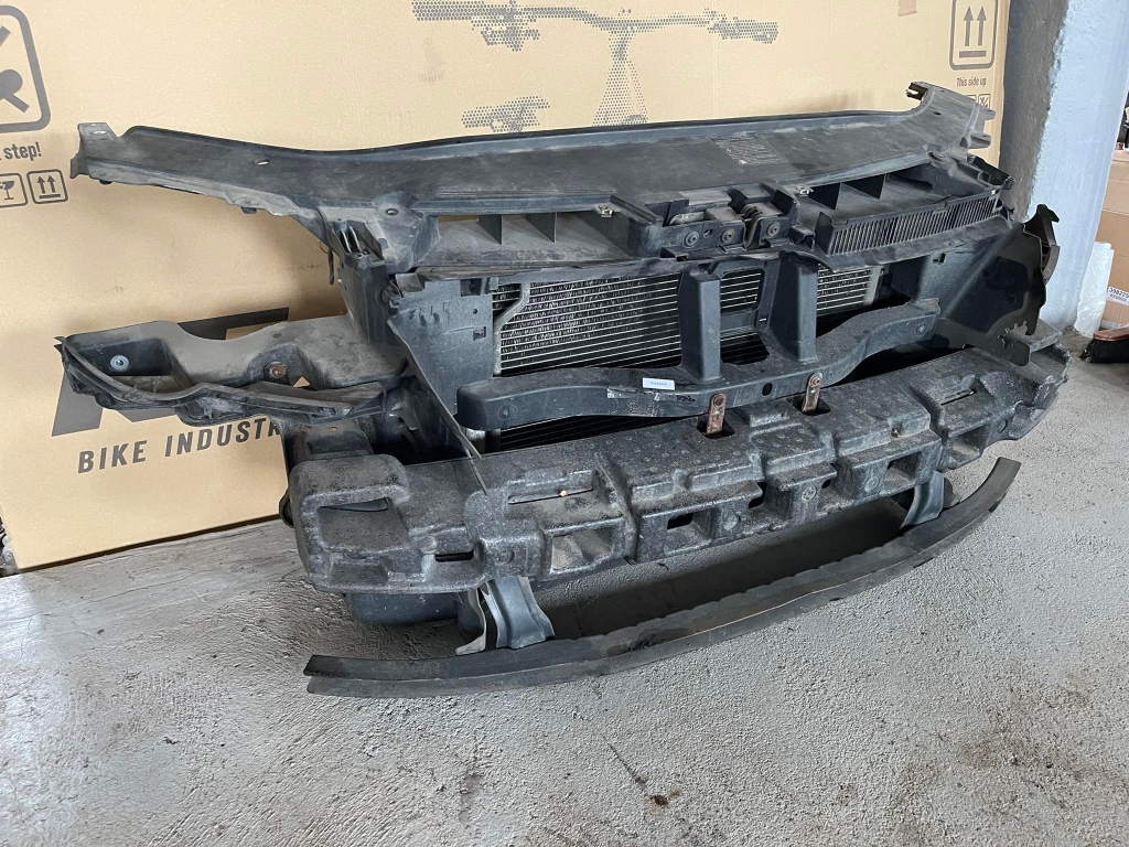 VW PASSAT B6 - 3C - 2005-2010 - chladičová stěna 2.0 TDI