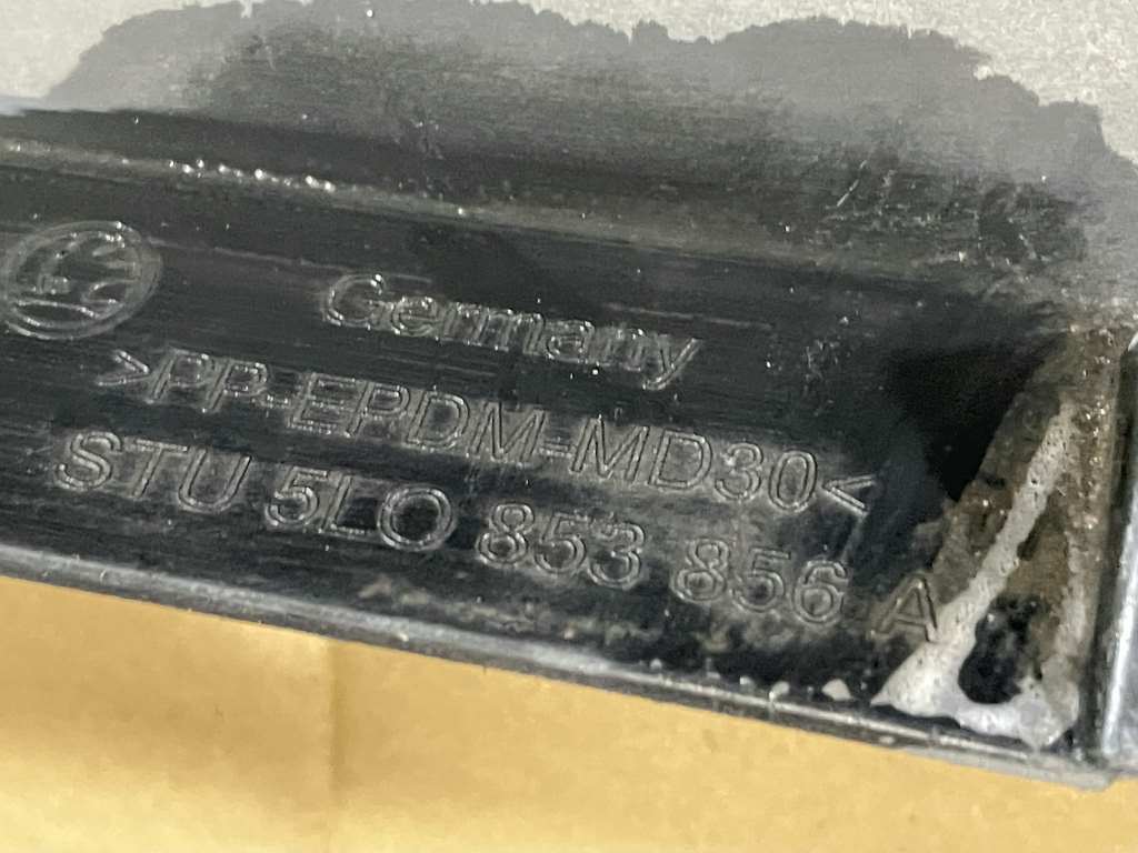 ŠKODA YETI - 5L - 2009-2015 - práh P - 5L0853856A