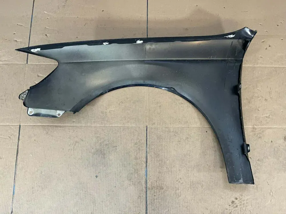 AUDI A3 - 8V - 2013-2016 - blatník PP - 8V0821467 - POŠKOZENÝ