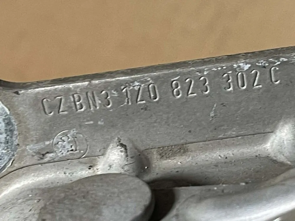 ŠKODA OCTAVIA 2 - 1Z - 2004-2009 - panty kapoty LP+PP - 1Z0823301C 1Z0823302C