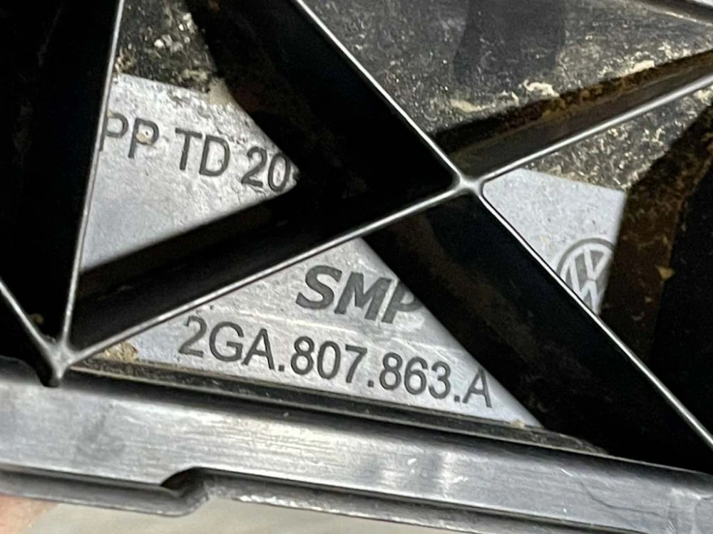 VW T-ROC - 2017-2020 - 2GA - držák zadního nárazníku - 2GA807863A