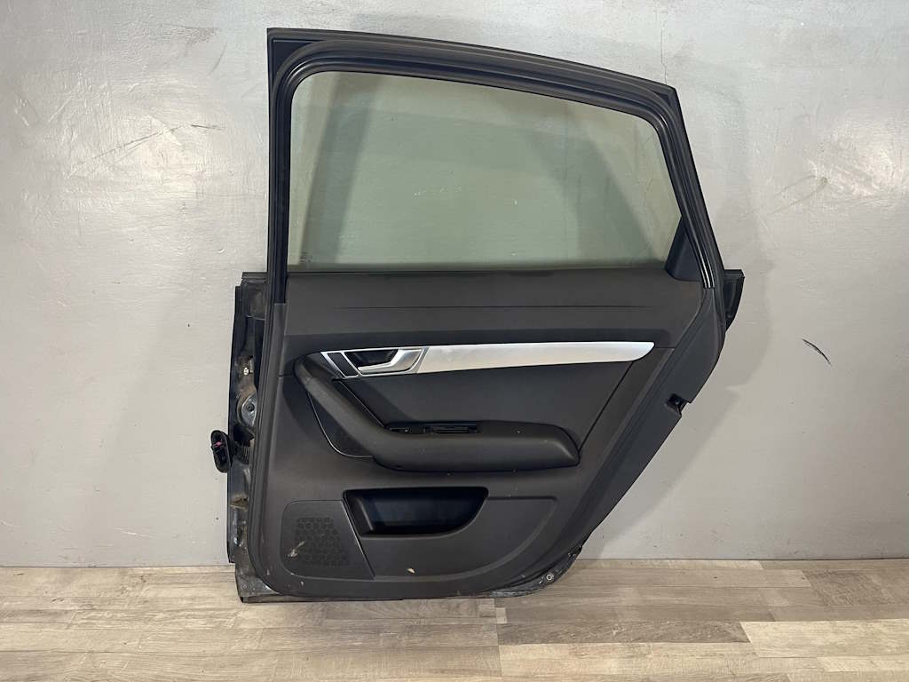 AUDI A6 - 4F - C6 - 2004-2011 - dveře PZ SEDAN - LZ9Y