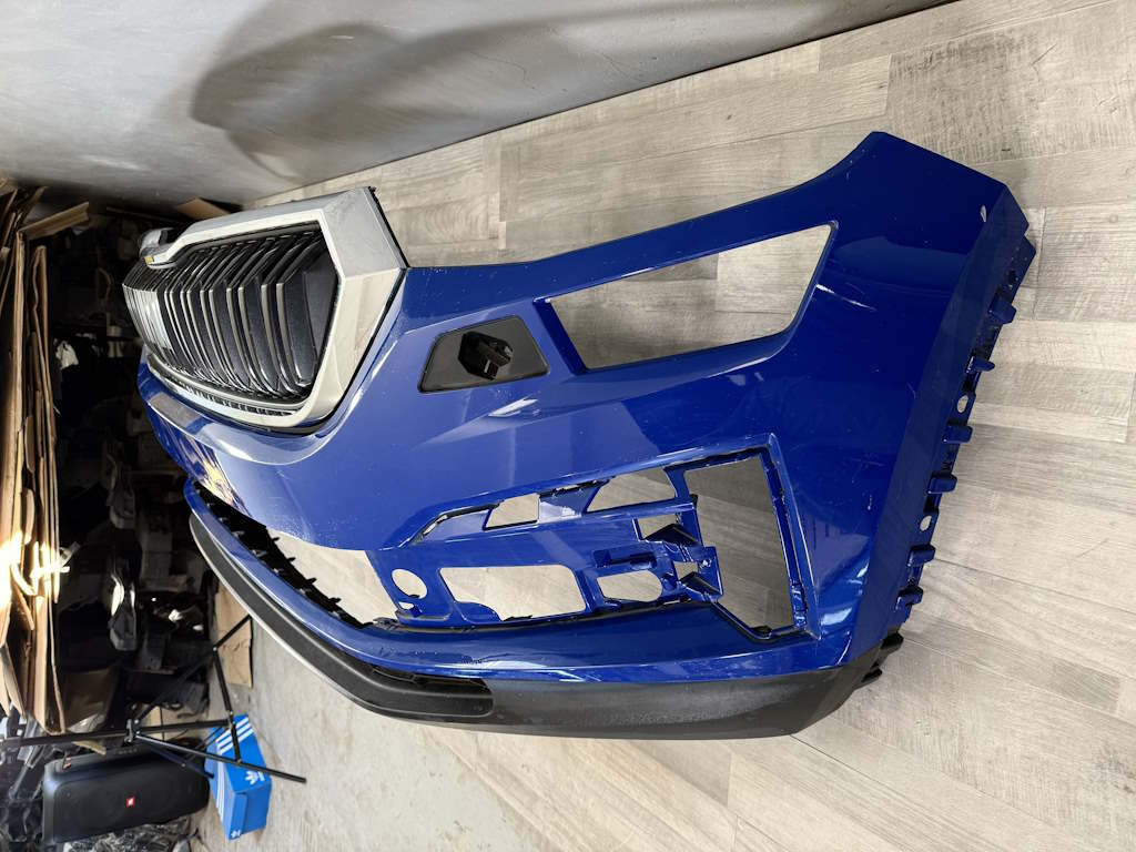 ŠKODA KODIAQ - 565 - 2021-2024 - FACELIFT - nárazník + maska + mřížka - OST - 565807221H 565853653C 565807061 565807368 565807056A5 565807055A