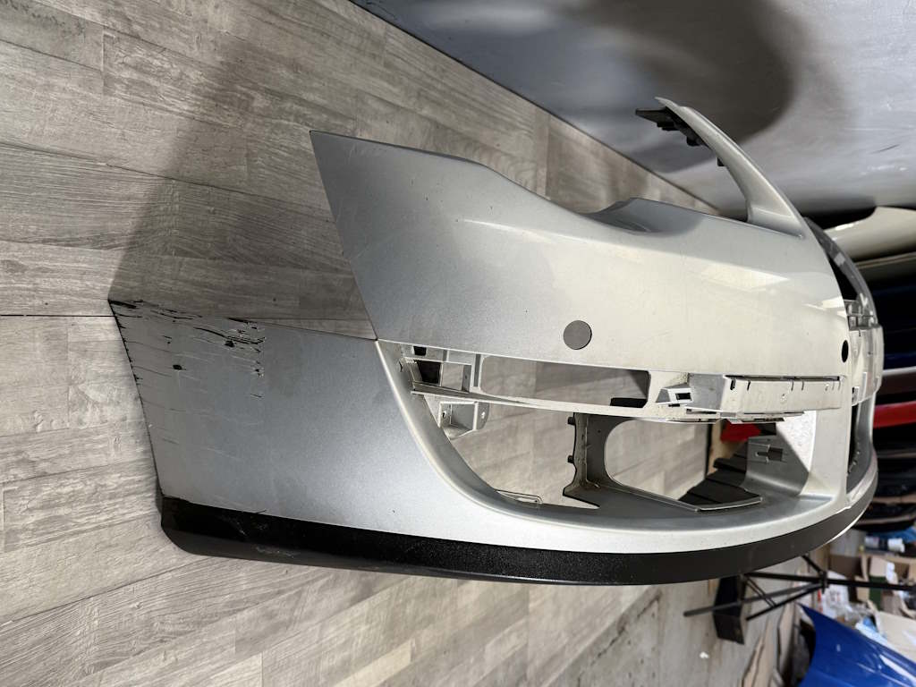 VW PASSAT B6 - 3C - 2005-2010 - nárazník 4xPDC - 3C0807221