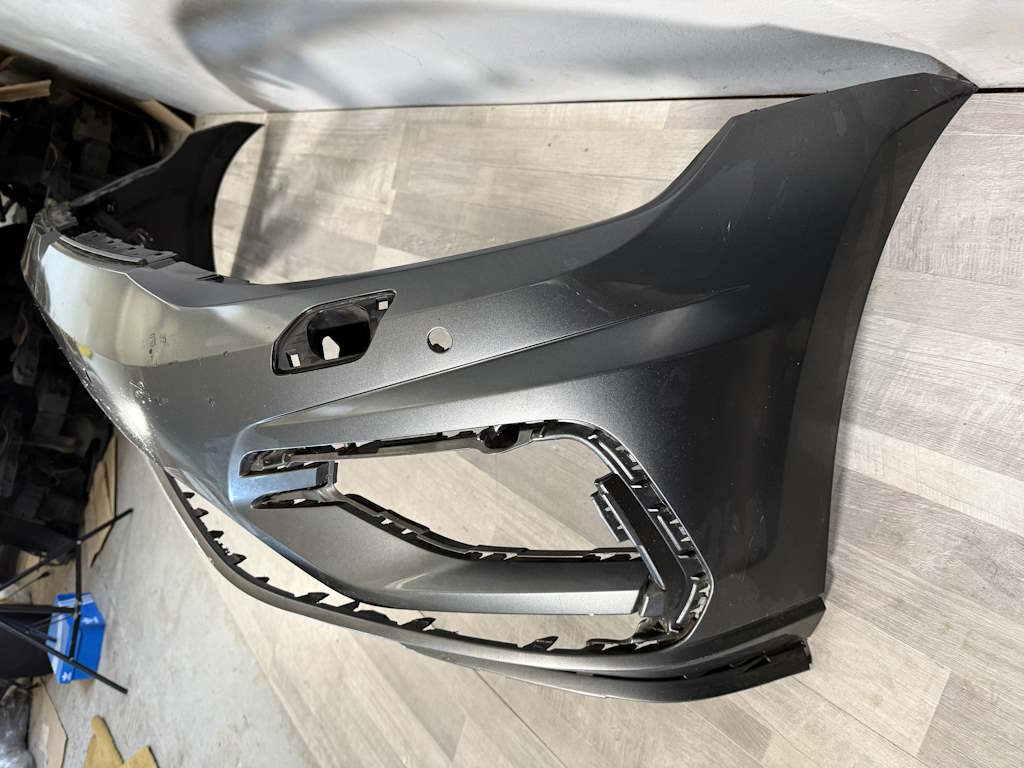 VW GOLF 7 FACELIFT - 5G - 2016-2020 - nárazník R-LINE - OST + 4xPDC - 5G0807221LR