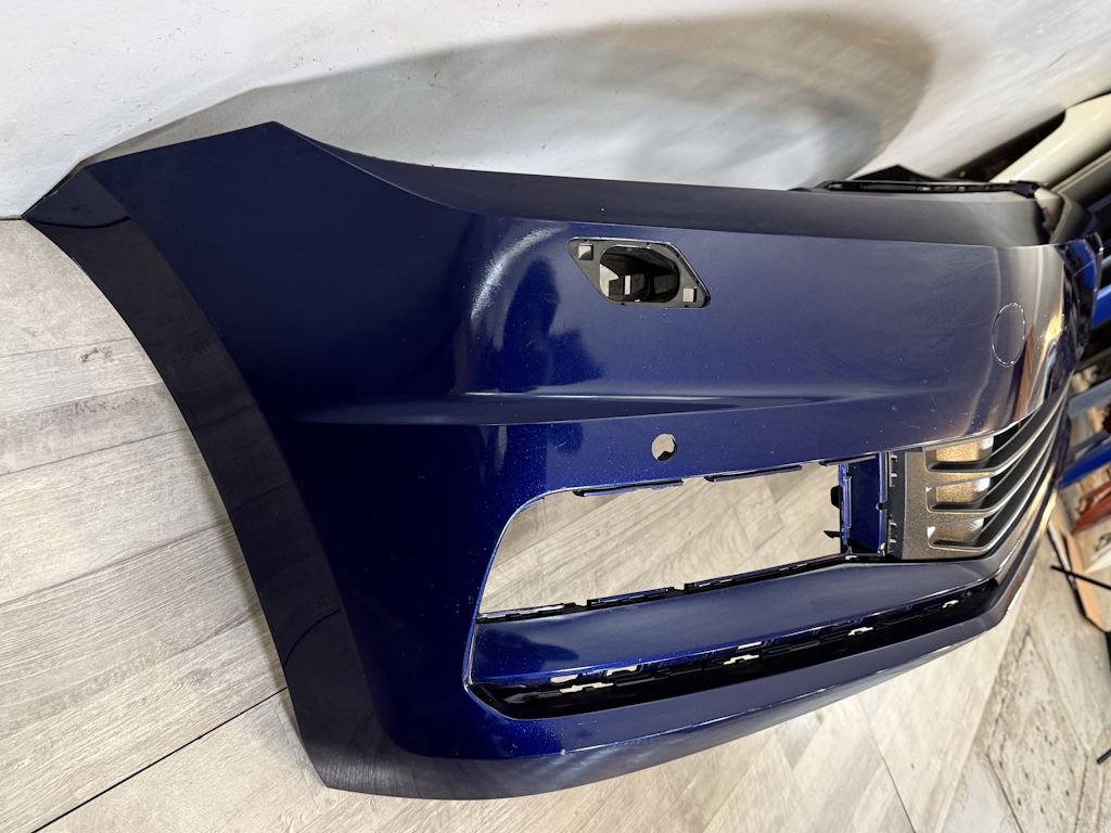 VW TOURAN 2015-2023 - 5T - nárazník OST + 4xPDC - 5TA807221AL