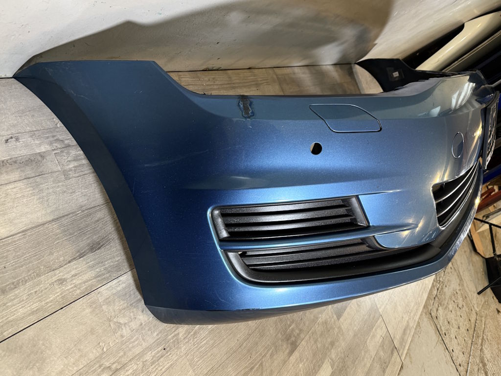 VW GOLF 7 - 5G - 2012-2016 - nárazník OST + 4xPDC - 5G0807221