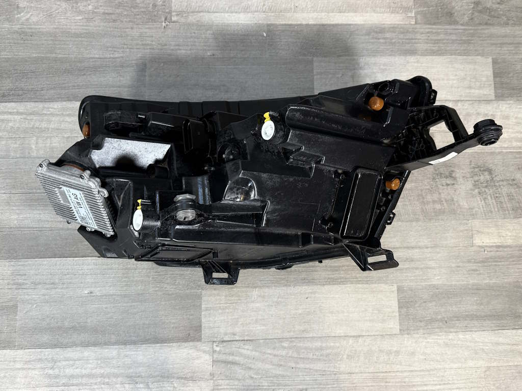 ŠKODA KAMIQ - 658 - 2019-2024 - světlo LP - 658941015D 992941571AC