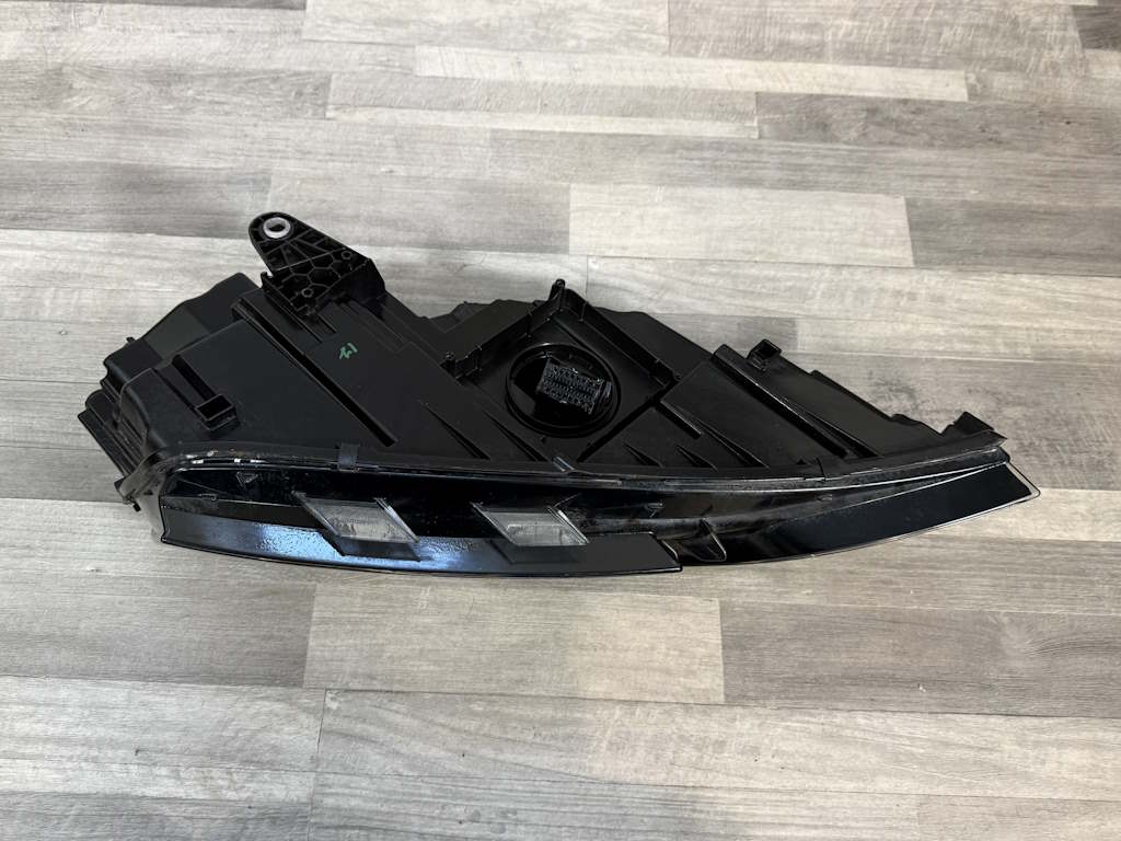 ŠKODA OCTAVIA 3 2017-2019 - FACELIFT - 5E - světlo LP LED - 5E1941015E