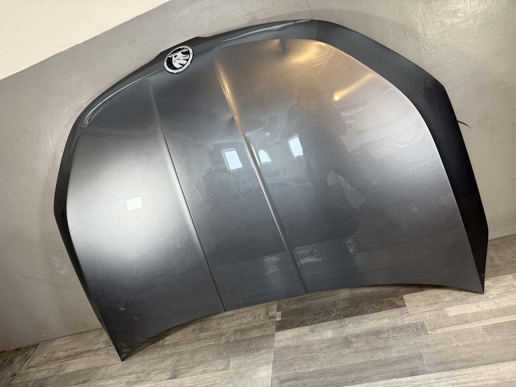 ŠKODA KAROQ - 2017-2024 - 57A - kapota