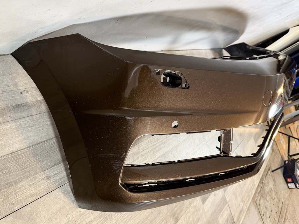 VW TOURAN 2015-2023 - 5T - nárazník OST + 4xPDC - 5TA807221AL