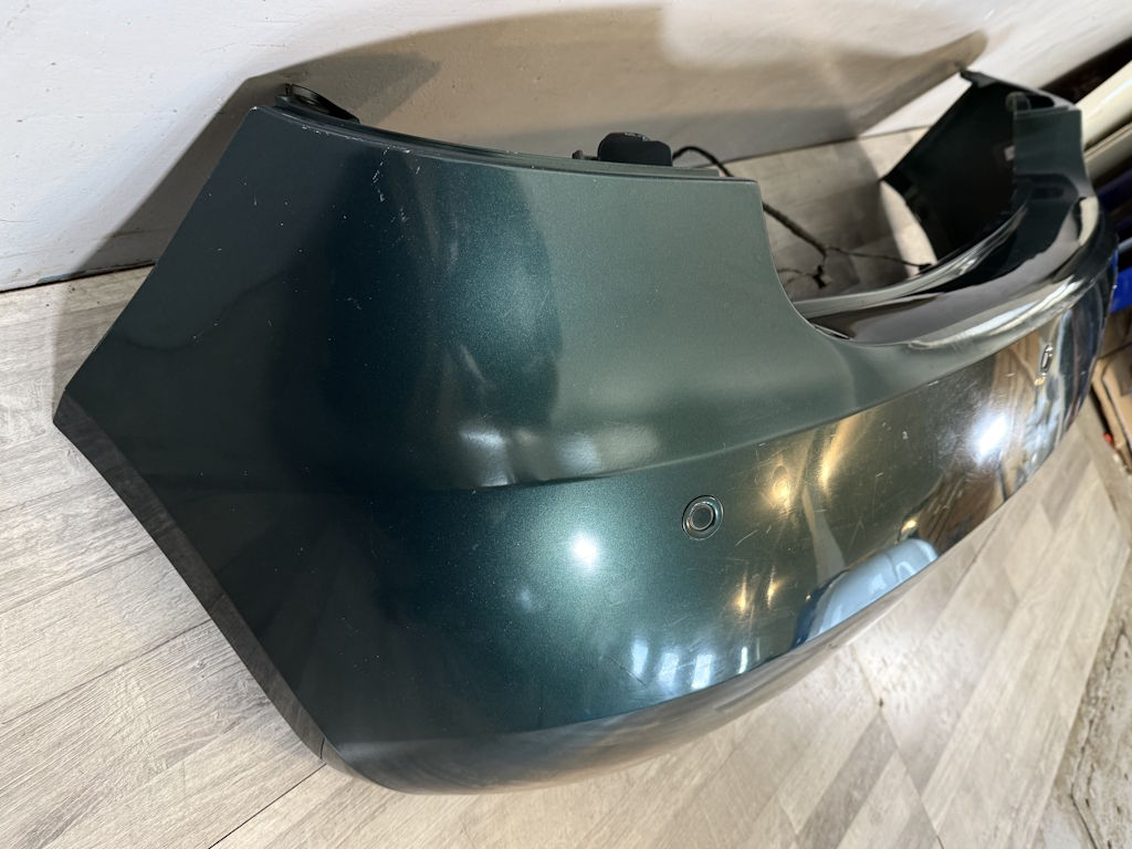 ŠKODA FABIA 2 - 5J - 2007-2014 - zadní nárazník HATCHBACK 4xPDC - 5J6807421H - LG6Y