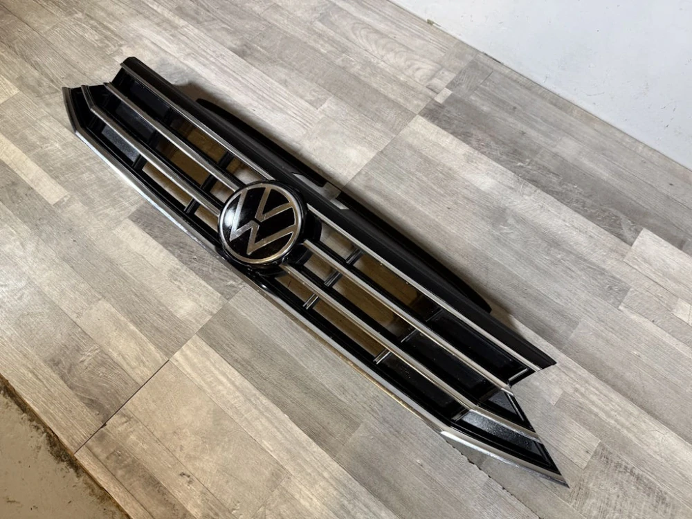 VW PASSAT B8 - 3G - 2020-2024 - FACELIFT - maska - 3G0853651DK/DF