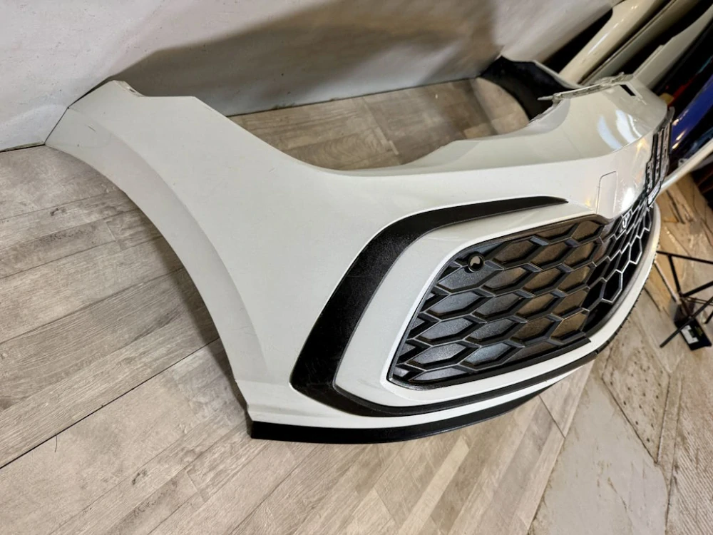 VW GOLF 8 - 5H - 2020-2024 - nárazník R-LINE/GTI + mřížky + lišta PP - 5H0807221G