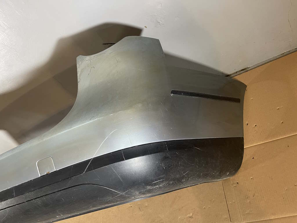 VW PASSAT B6 - 3C - 2005-2010 - nárazník zadní KOMBI - LB5M