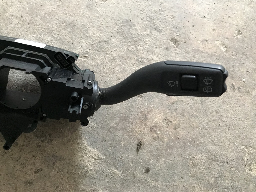 AUDI A6 - 4F - 2005-2011 - páčky pod volant - TEMPOMAT - 4F0910549D 4E0953541A 4E0953503C