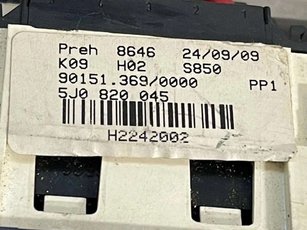 ŠKODA FABIA 2 - 5J - 2007-2014 - klima panel - chybí tlačítko - 5J0820045