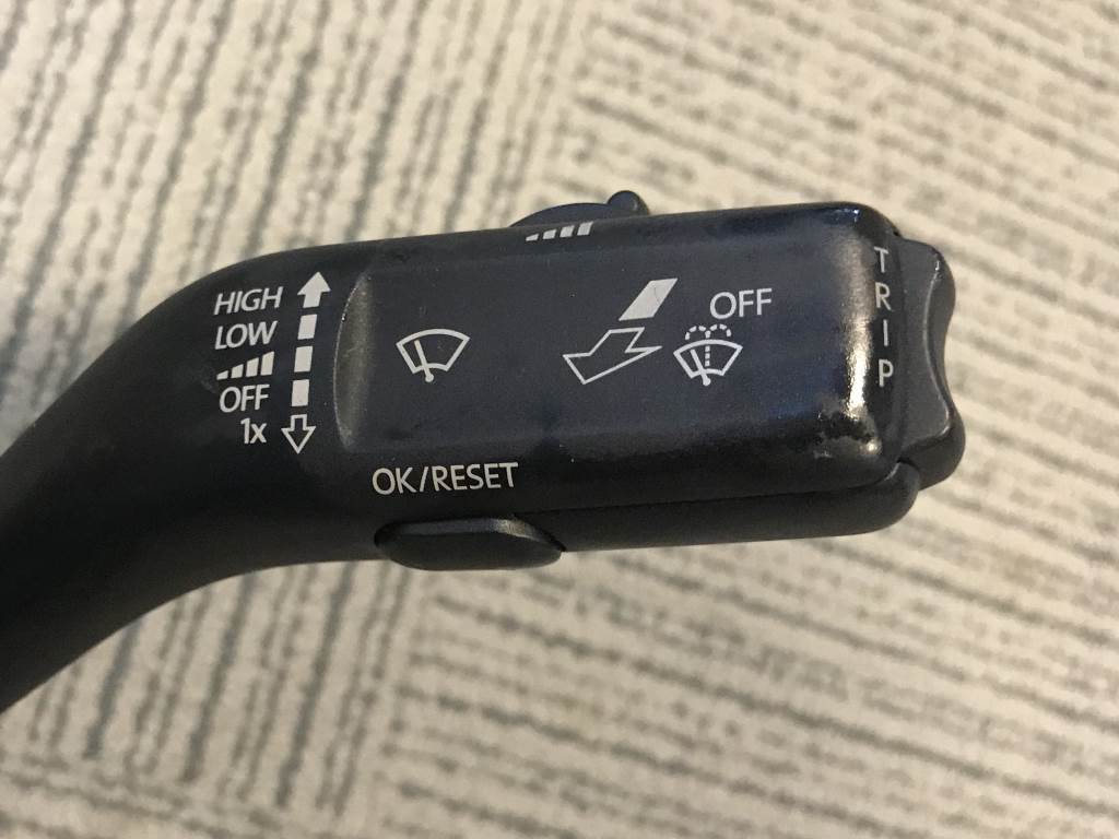 VW PASSAT B6 - 3C - 2005-2010 - páčky pod volant - TEMPOMAT