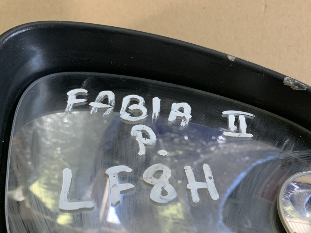 ŠKODA FABIA 2 - 5J - 2007-2014 - zrcátko PP - 9202