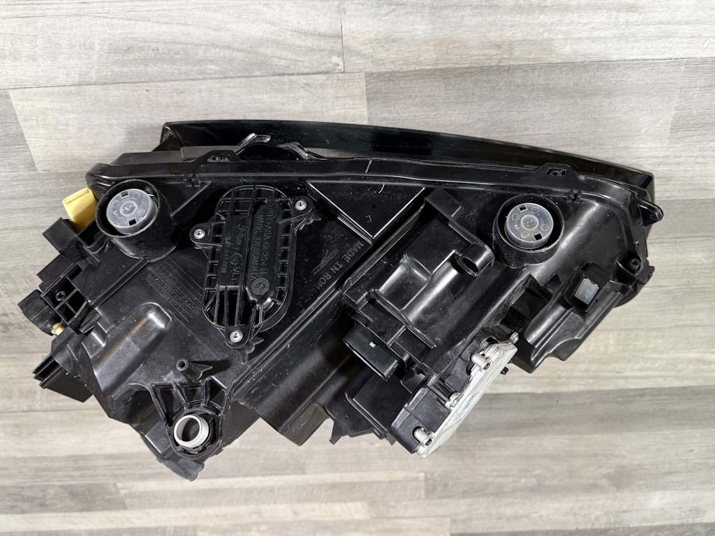 ŠKODA SCALA - 657 - 2019-2023 - světlo PP LED - 957941016A