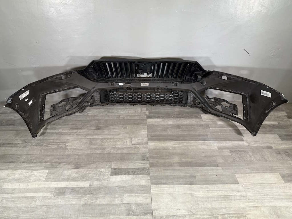 ŠKODA OCTAVIA 4 2019-2023 - 5E3 - nárazník RS OST + 6xPDC - 9910 - 5E3807217F 5E3853677B