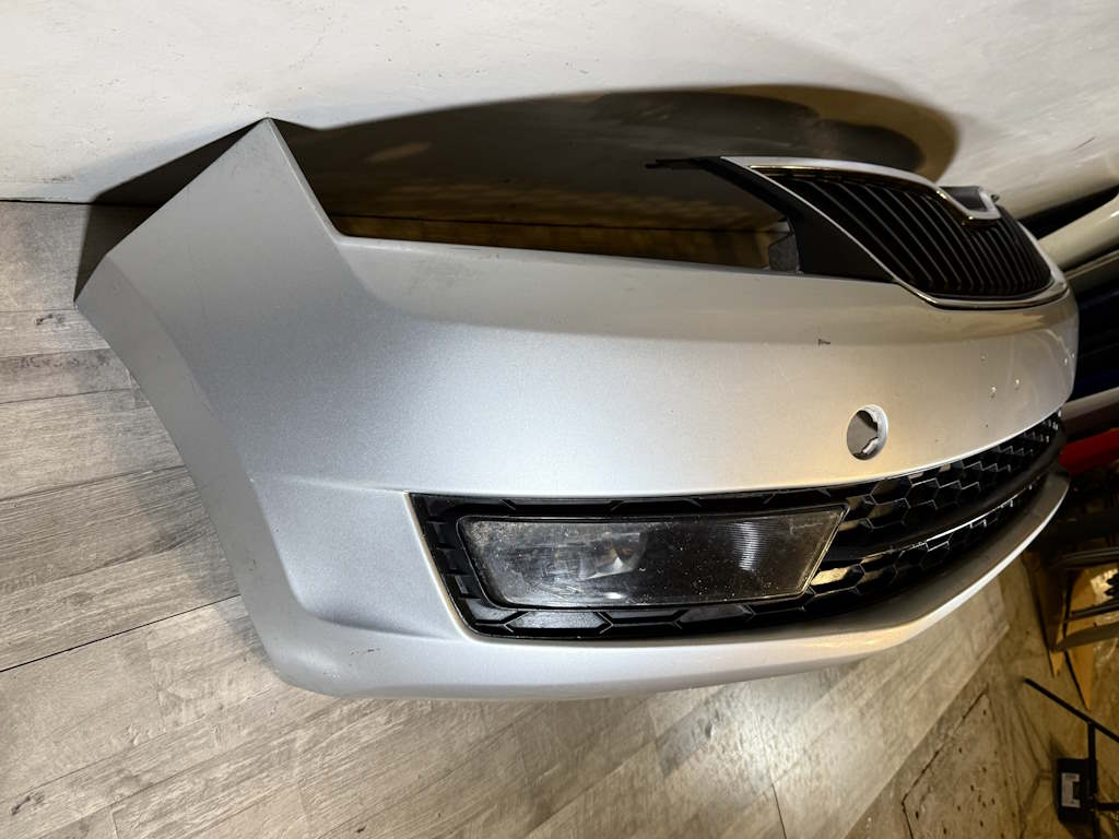 ŠKODA RAPID - 5JA - 2012-2017 - nárazník + maska + mřížky - 5JA807221 5JA807611 5JA853668