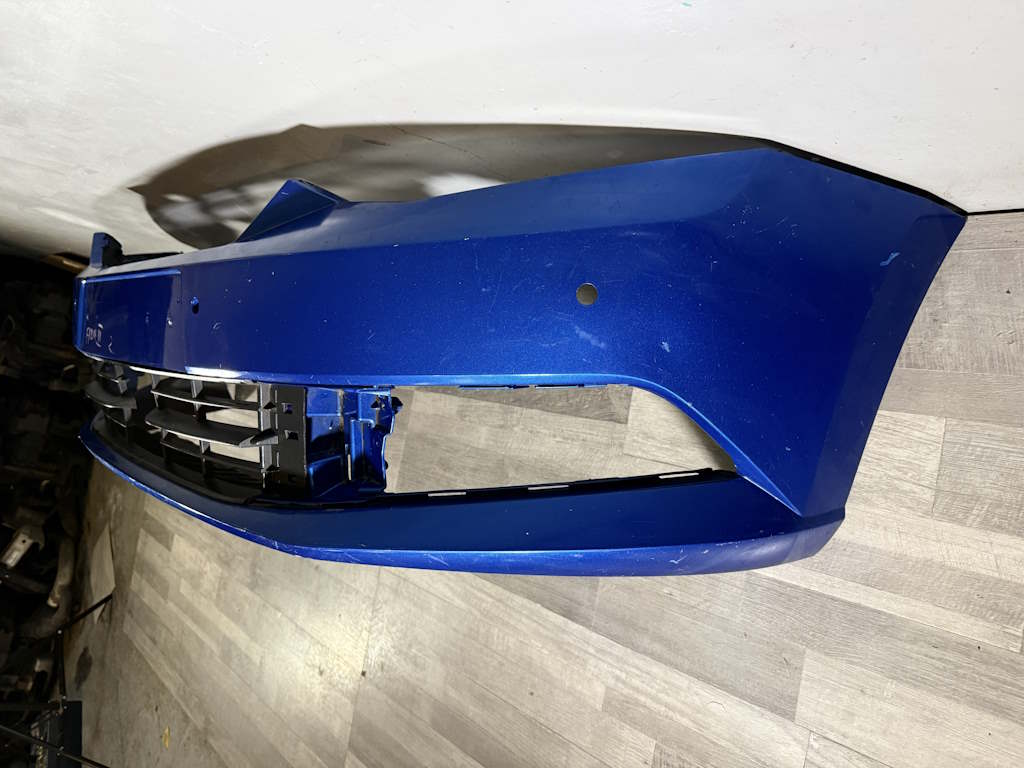 ŠKODA FABIA 3 - 6V - 2014-2018 - nárazník - 6V0807221