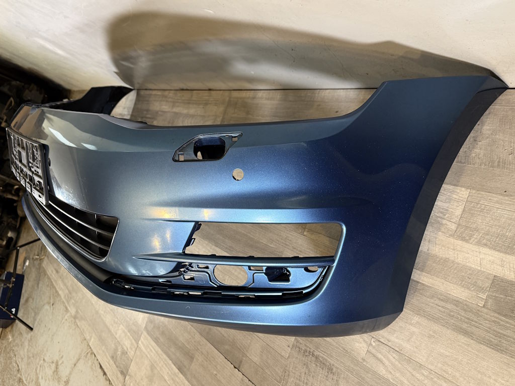 VW GOLF 7 - 5G - 2012-2016 - nárazník OST + 4xPDC - 5G0807221