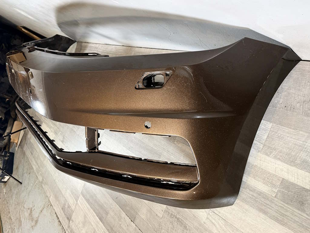 VW TOURAN 2015-2023 - 5T - nárazník OST + 4xPDC - 5TA807221AL