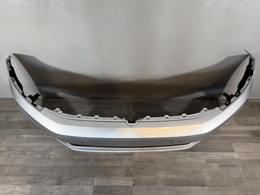 VW TOURAN 2015-2023 - 5T - nárazník OST + 4xPDC - 5TA807221AL