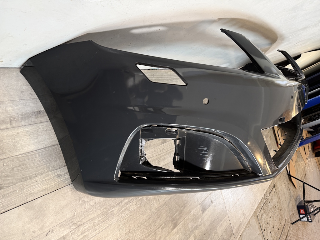 SEAT ALHAMBRA - 7N - 2010-2022 - nárazník OST + 4xPDC - 7N5807221A/E/F/G/H/J