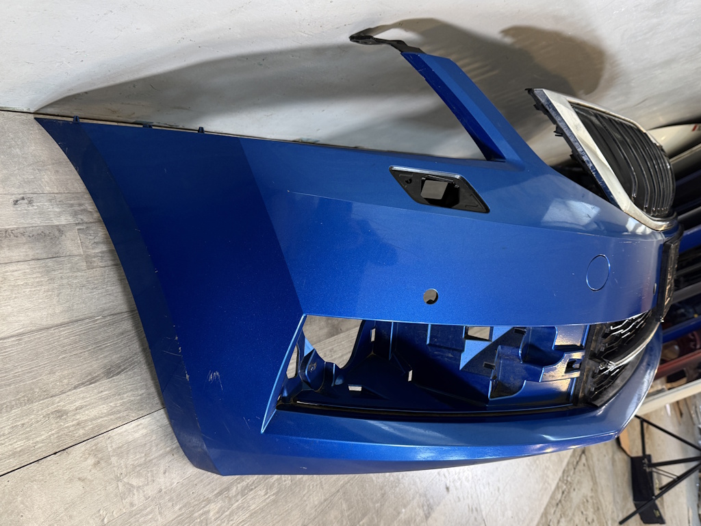 ŠKODA OCTAVIA 3 2017-2019 - FACELIFT - 5E - nárazník + maska - OST + 4xPDC - 5E0807221N 5E0807611D