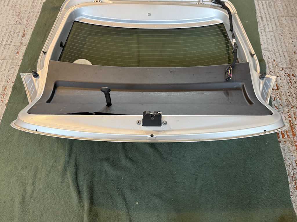 ŠKODA FABIA 2 - 5J - 2007-2014 - zadní viko COMBI - 9156 - 5J9827107