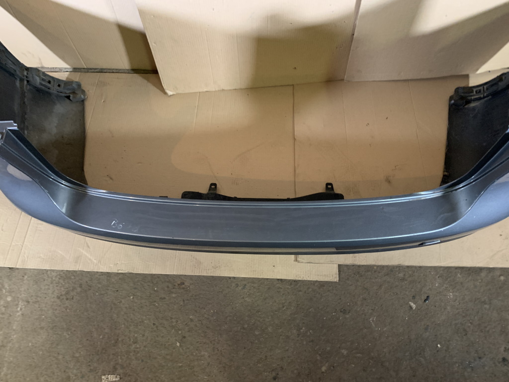 VW PASSAT B6 - 3C - 2005-2010 - nárazník zadní KOMBI - LA7T