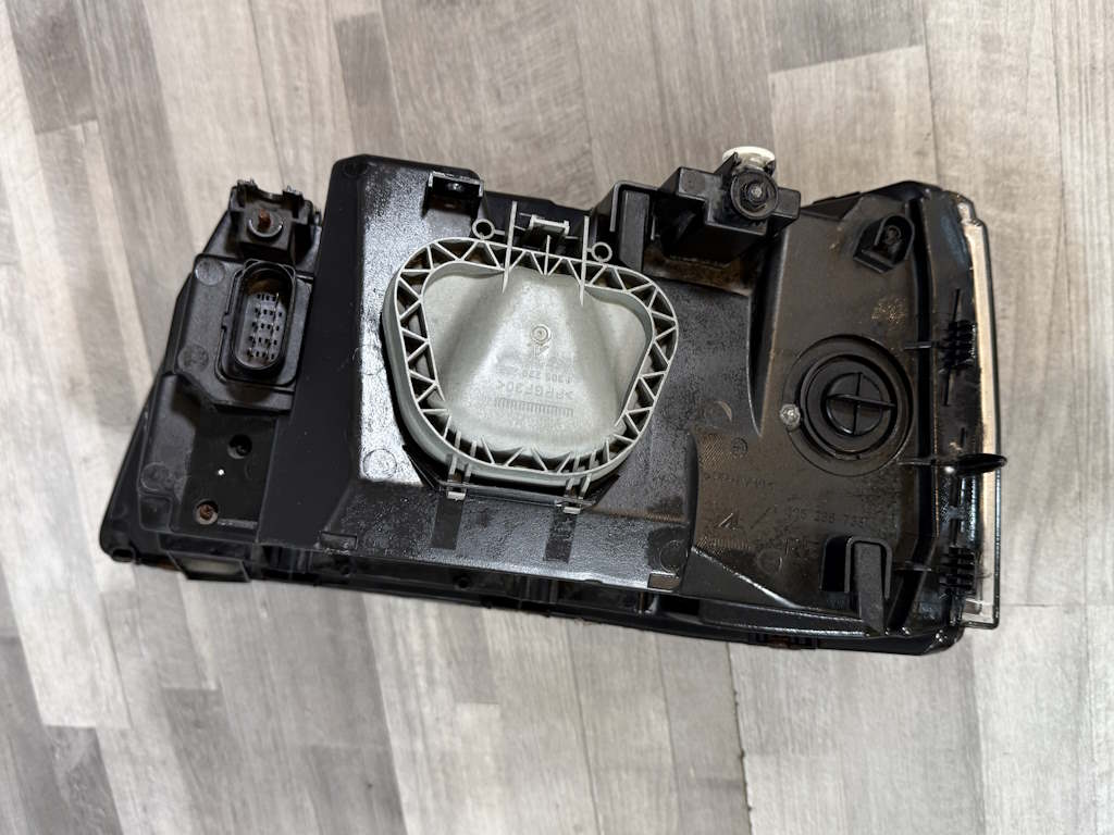 VW TRANSPORTER T5 - 7H - 2003-2009 - světlo PP - 7H1941016J